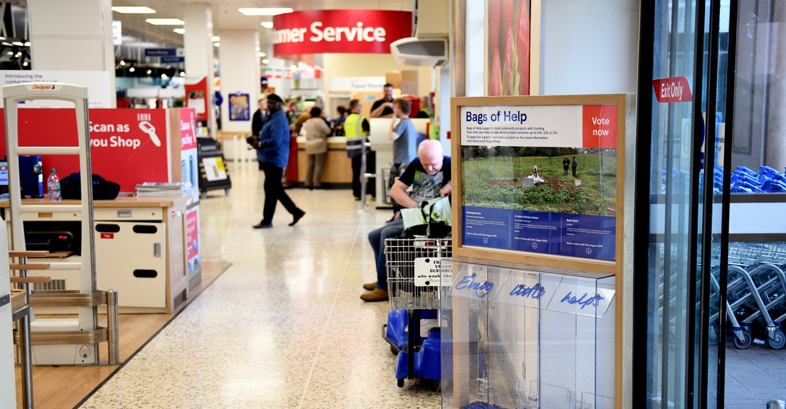 Tesco store Bags of Help voting point